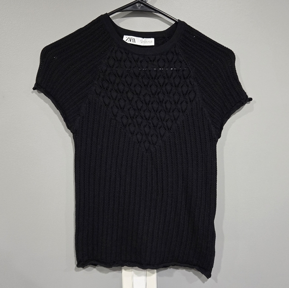 Zara Black Cap Sleeve Stretch Knit Sweater! Size Medium - Picture 1 of 10